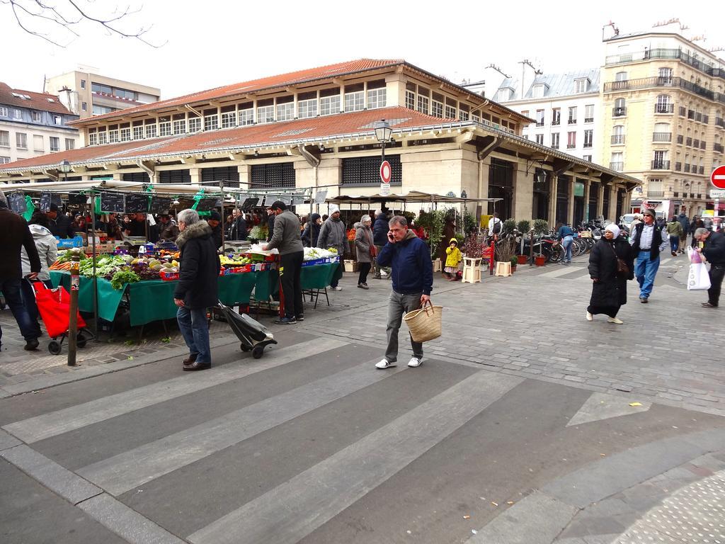 Aligre Bed & Breakfast Paris Bagian luar foto
